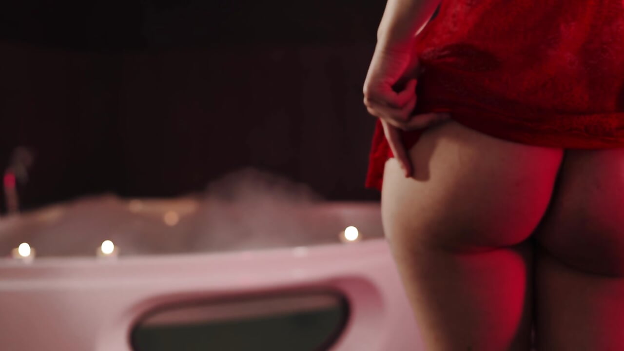 Bathtub tease－カメラキャストのSophiaVilnerの動画