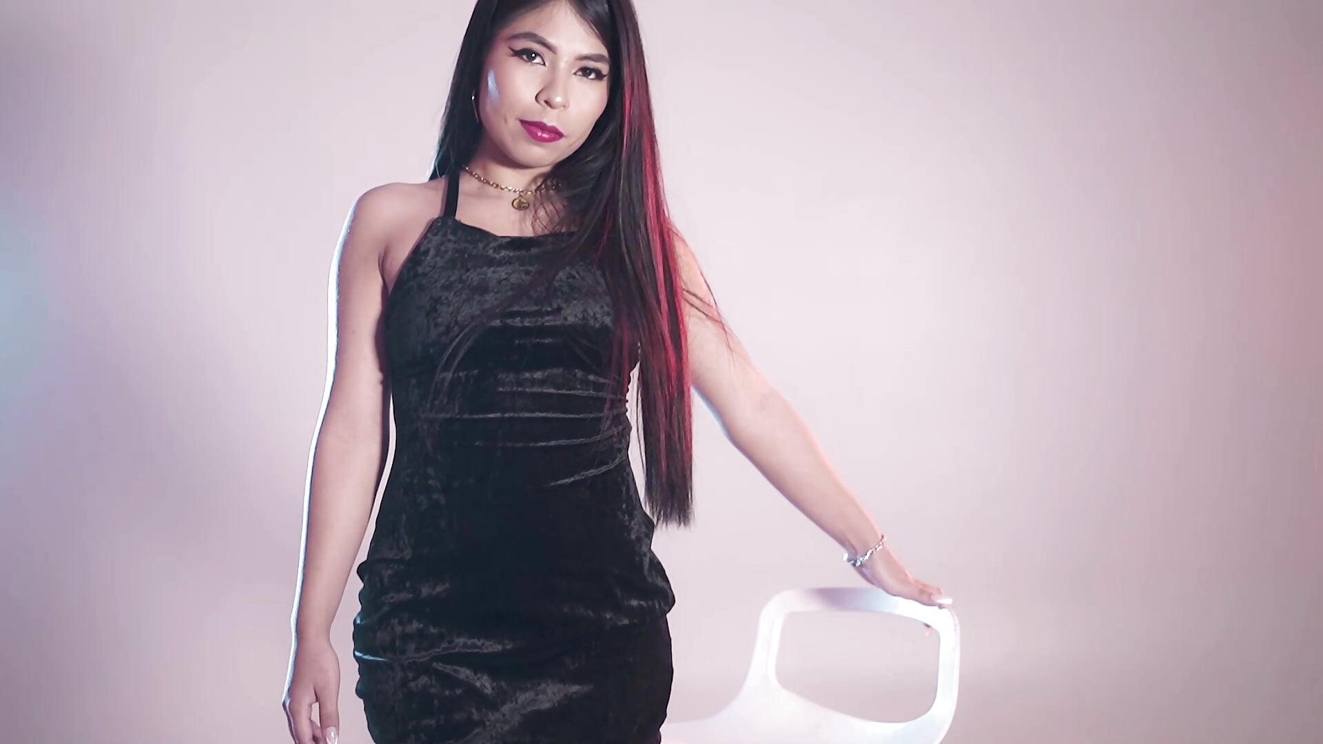 Sexy for all - video by AnnWeltt cam model