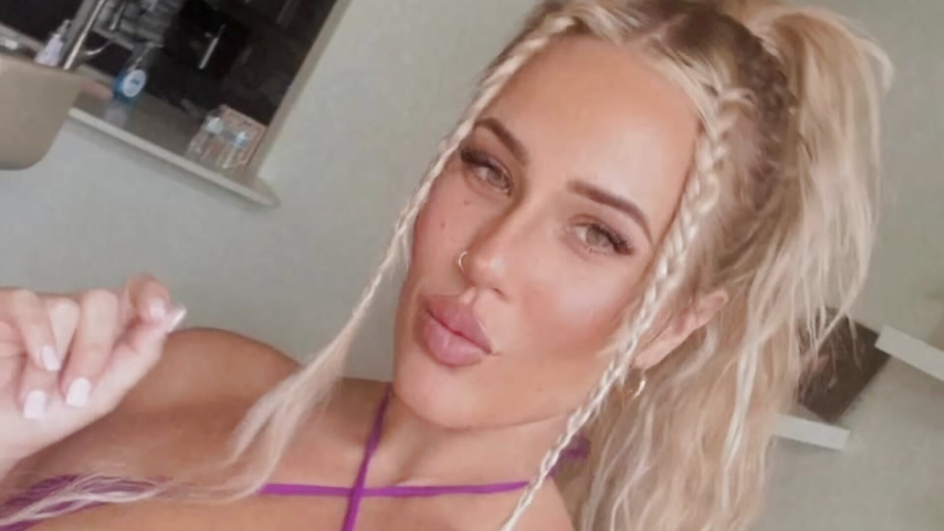 feeeling myselff :) - فيديو من bbyjay_ موديل الكام