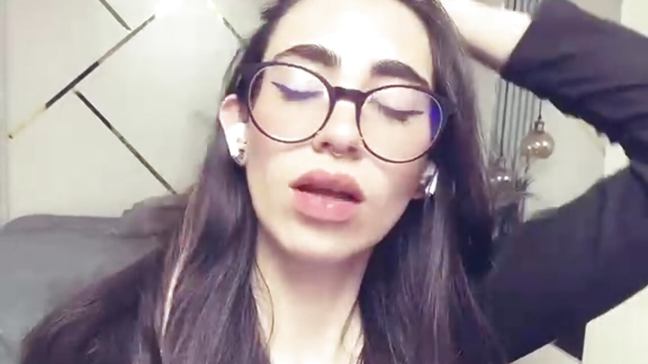 🍓. - 視頻由 LenaRoses 主播提供