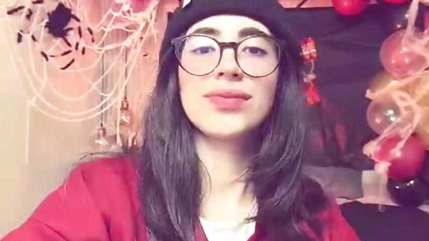 Halloween Decorating Checklist 🎃💕 - video oleh LenaRoses kamera model