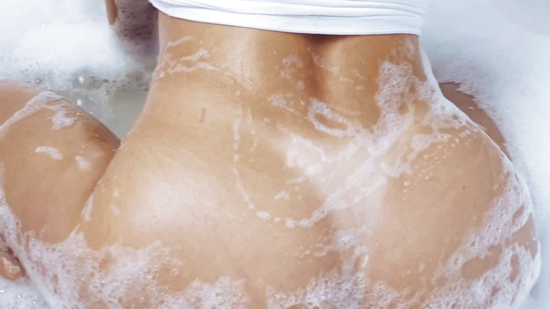 wet - відео від вебкаммоделі Soffyasi