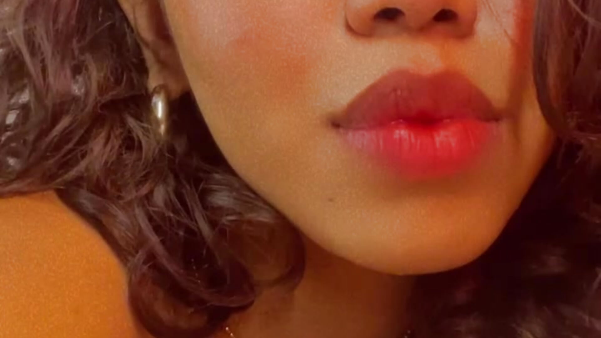 pamper me today - video by Melina_Ferrer1 cam model