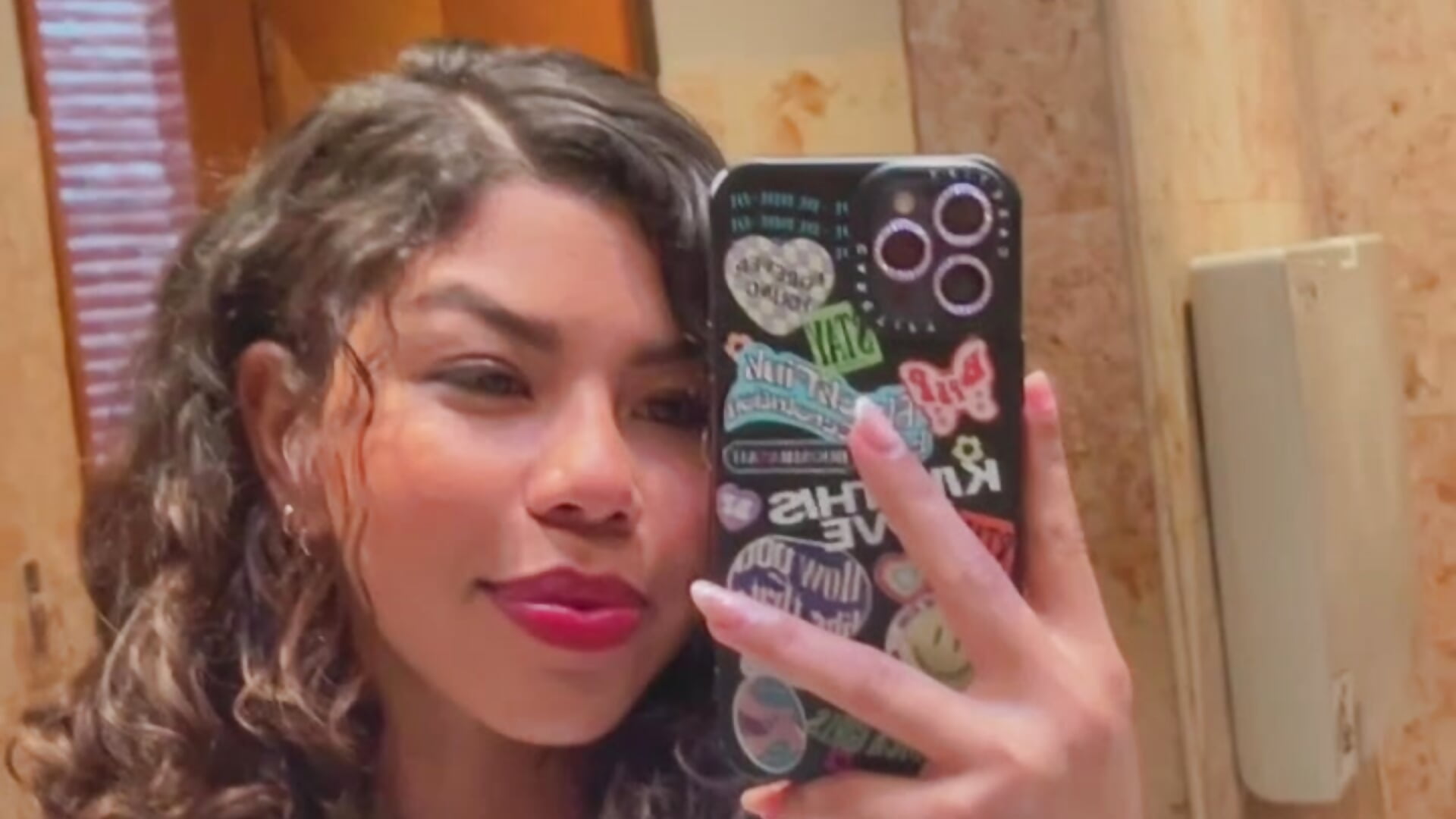 9b763cfc601d497faa818ee3336ce9c5 - video by Melina_Ferrer1 cam model