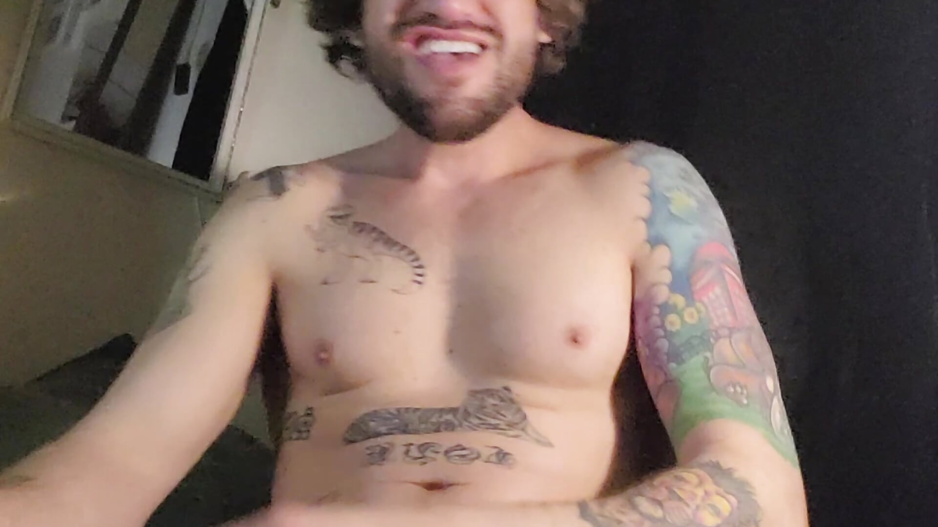 I think I am happy! - video by degust_avo cam model