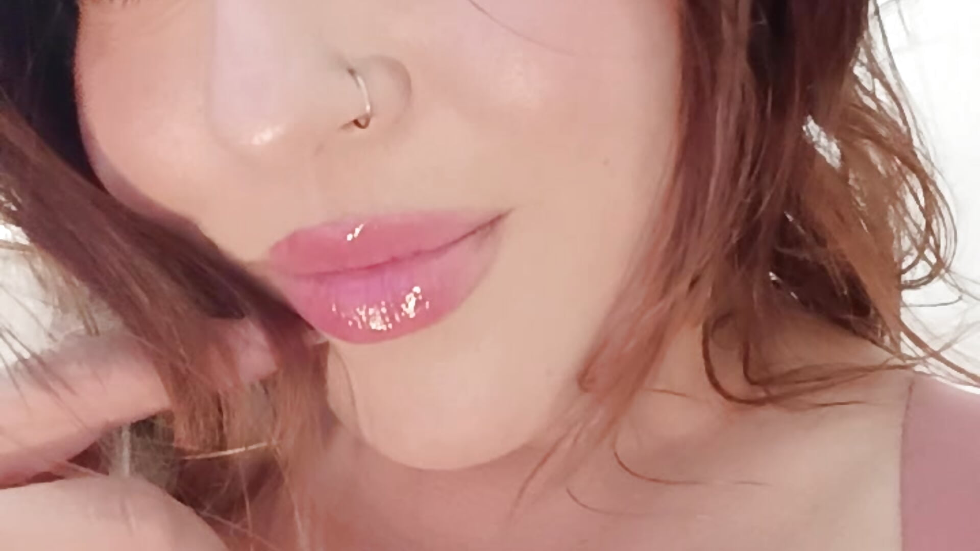 On - video by _poison_sweet cam model