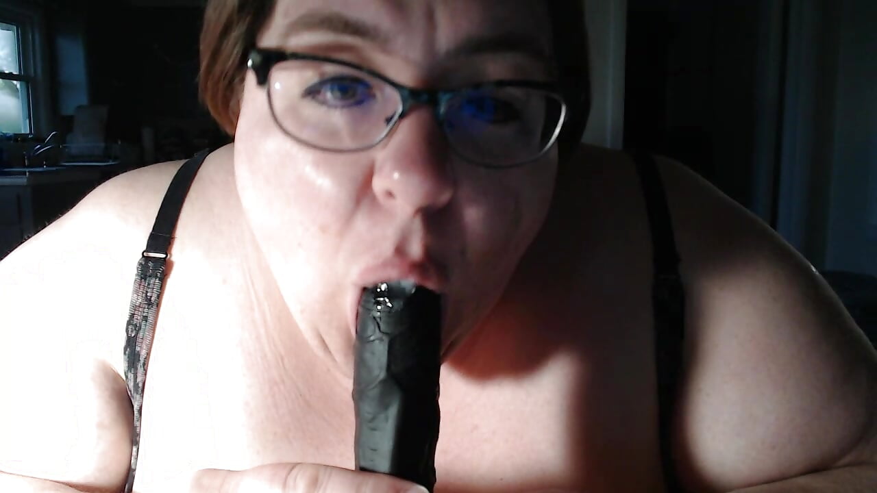 Sloppy Blowjob MVF_05212022_2_ - video by Suzys_Secrets cam model