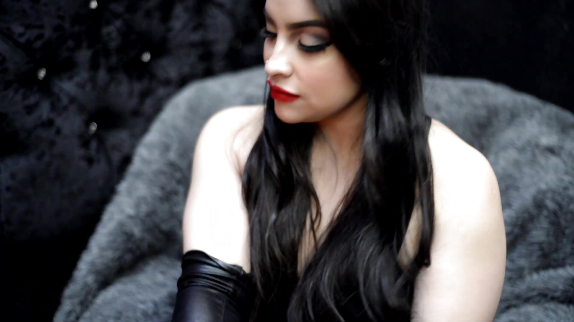 smoking - video by TRUE_BDSM_X cam model