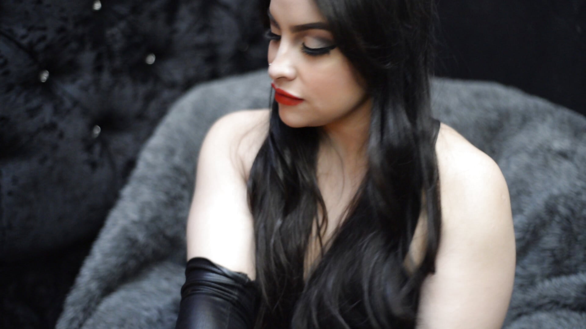 obedient - video by TRUE_BDSM_X cam model