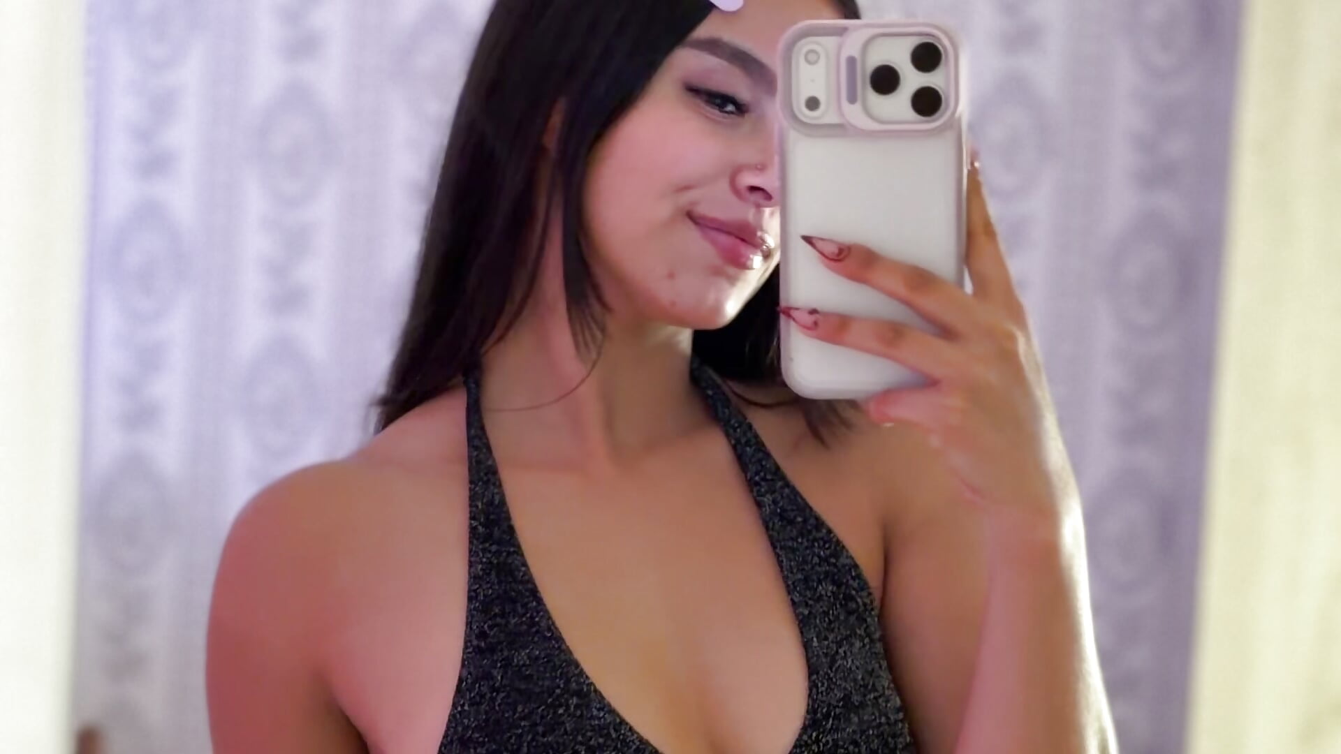 A little lower down is tempting 😋🥵