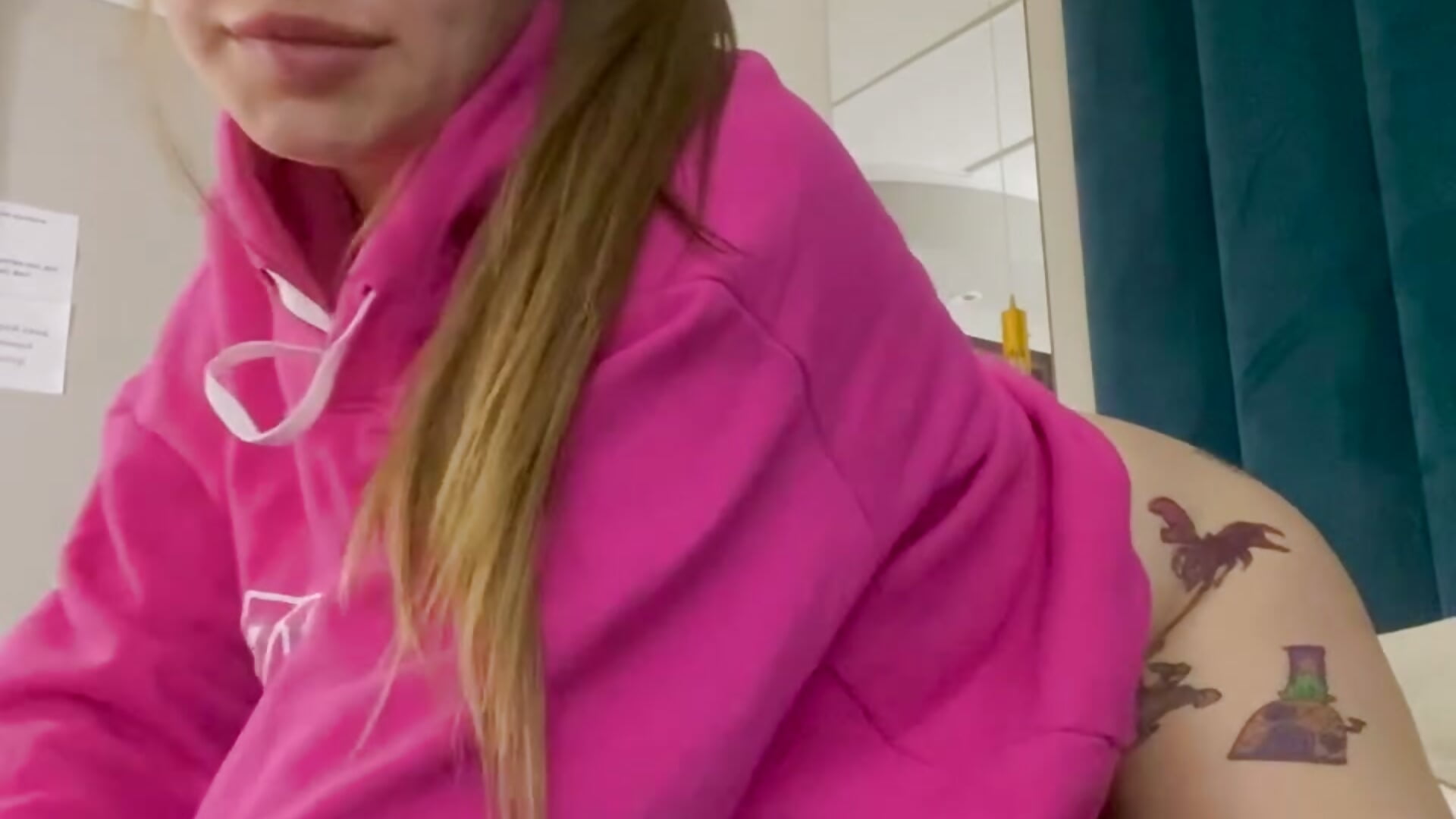 Spank that ass - vídeo de la modelo de cam Vikki_toriya