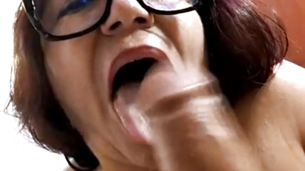 Wet Ball Worship - video by MARIANMILLS__ cam model