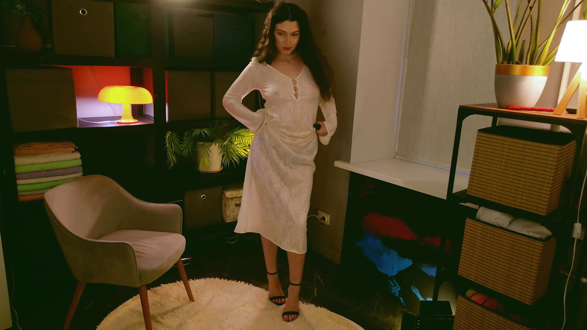 Posing on heels - video by Miley_Smile cam model