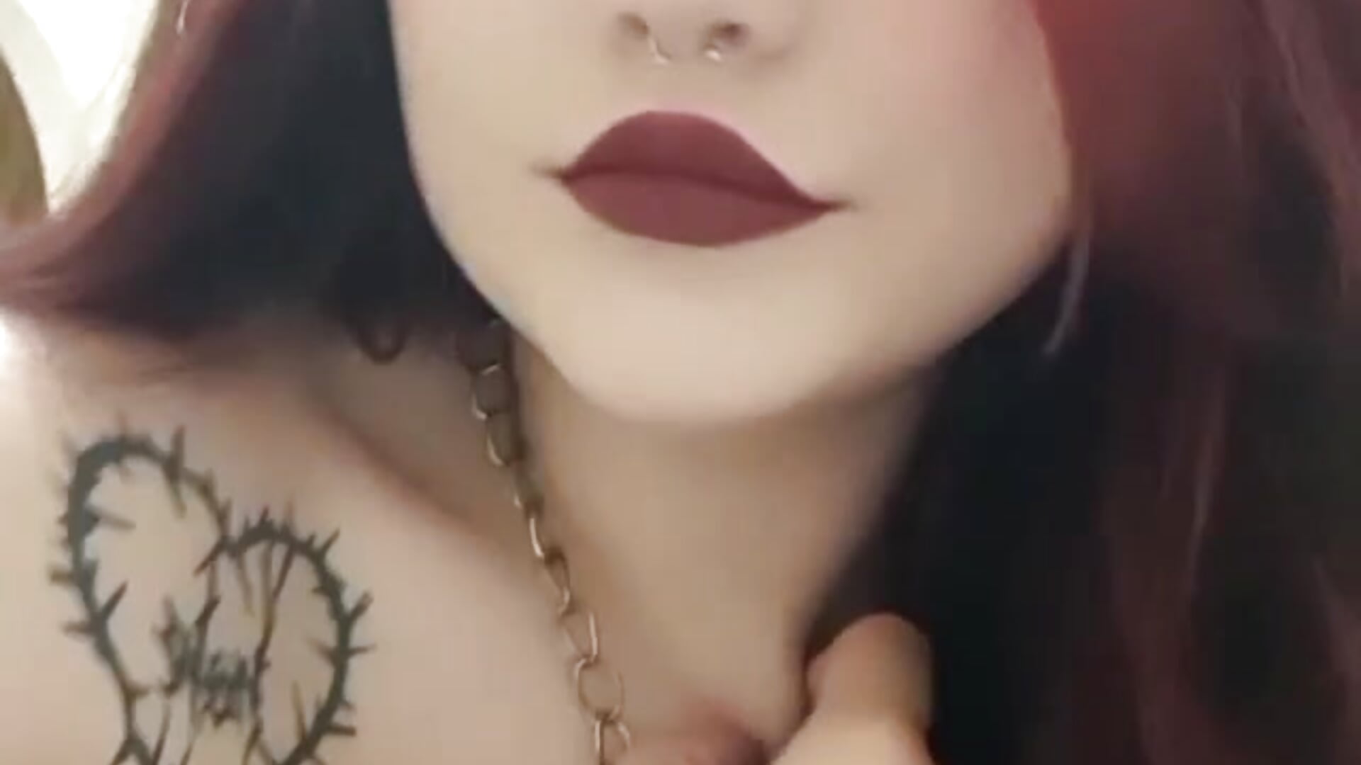 VID_42720806_211802_483 - วิดีโอโดย PoppyEvans1 โมเดลแคม