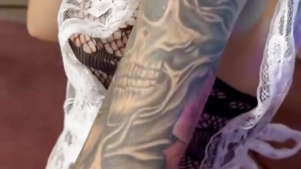 тату – видео вебкам-модели Grid_Girl_2