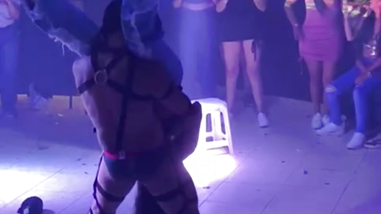 Mis Cualidades.. Ahora imagínate – video od webkamerové modelky edwar032016