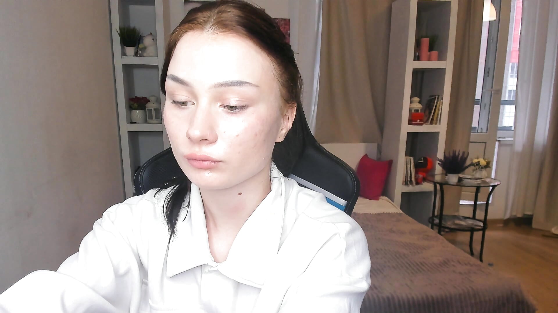 removing my make up - video by Jenn_Edwards cam model