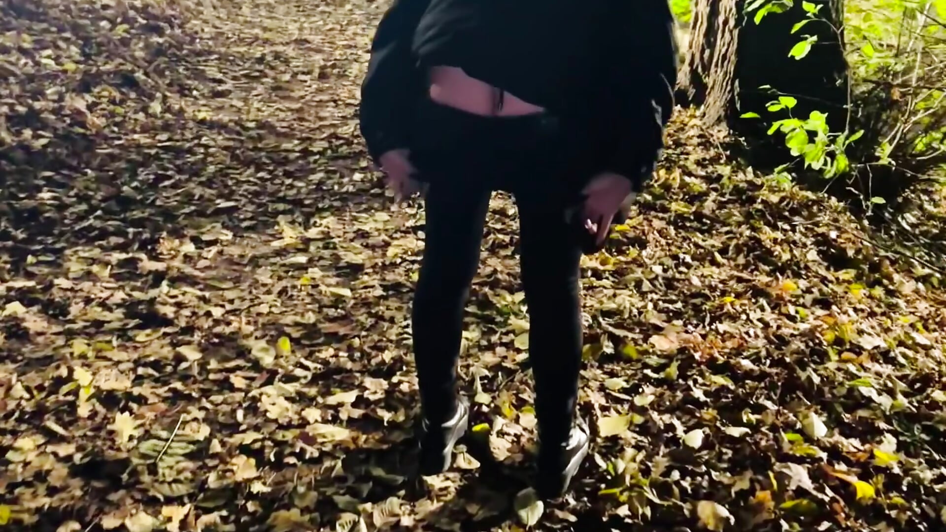 outside - video by OliviaSmith cam model
