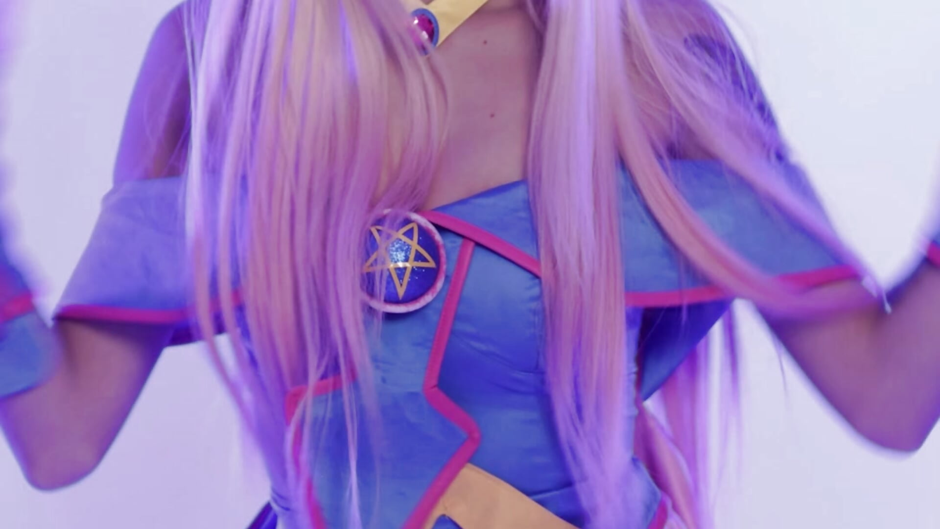 Dark magician girl 🐝bumble bee dance  🐝 — filmik bellablack27, modela(-lki) na kamerkach