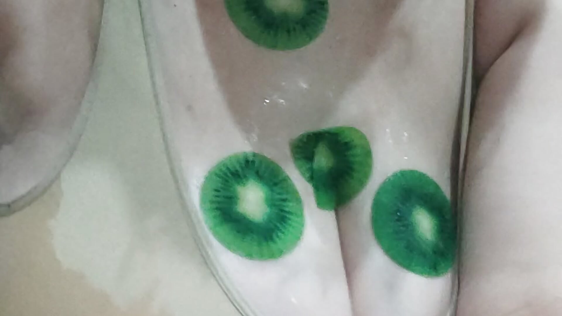 Lick my kiwi in shower