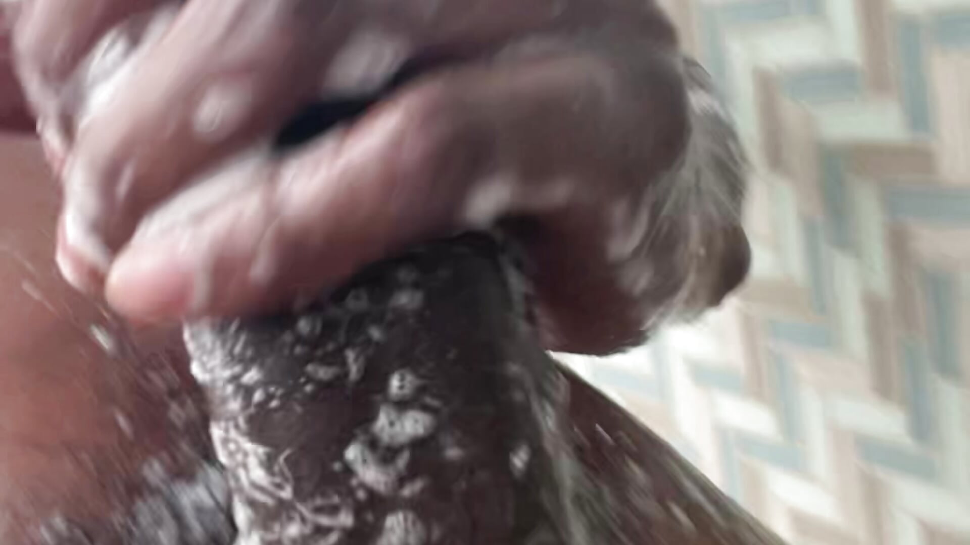 Playing with big dick in the shower ! - vídeo de BIGBLACKPENIS_NEW modelo de câmara