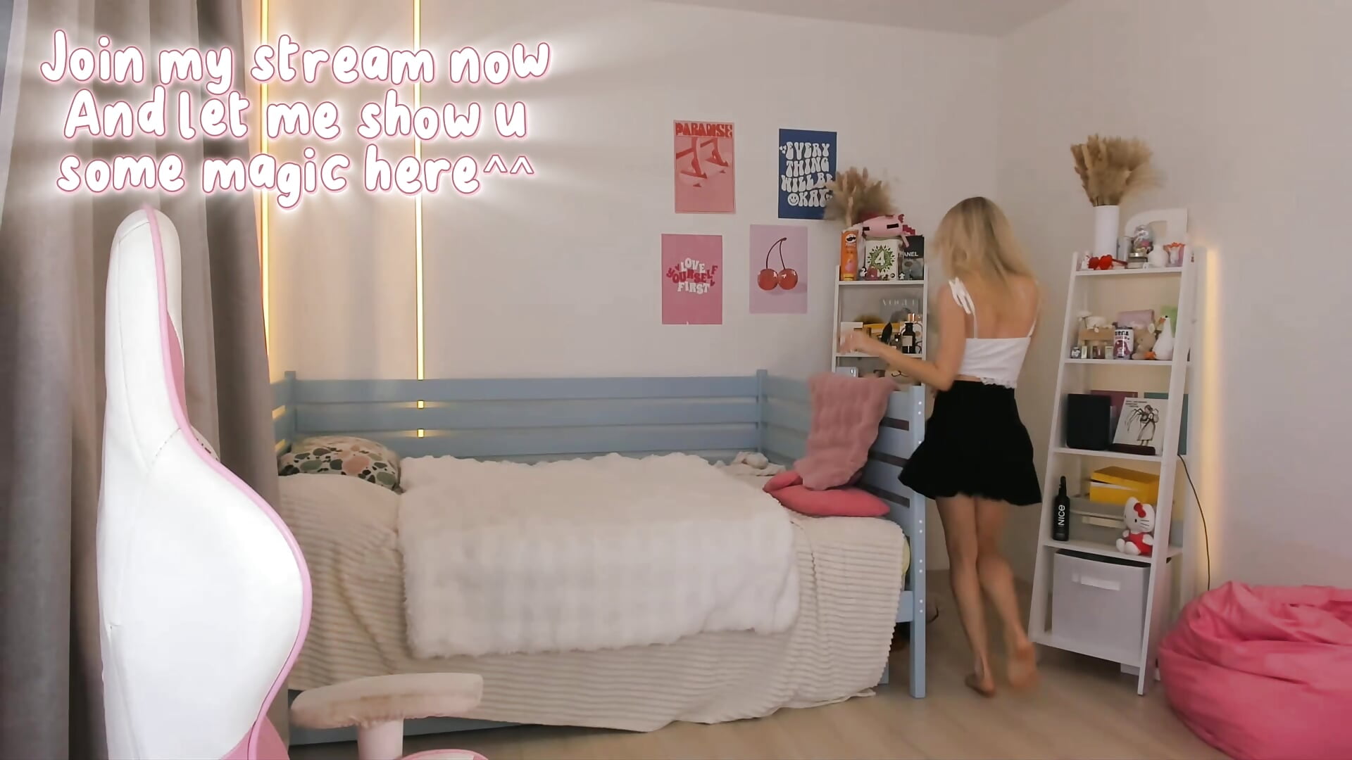 lil dance! - video by Lily_Young cam model