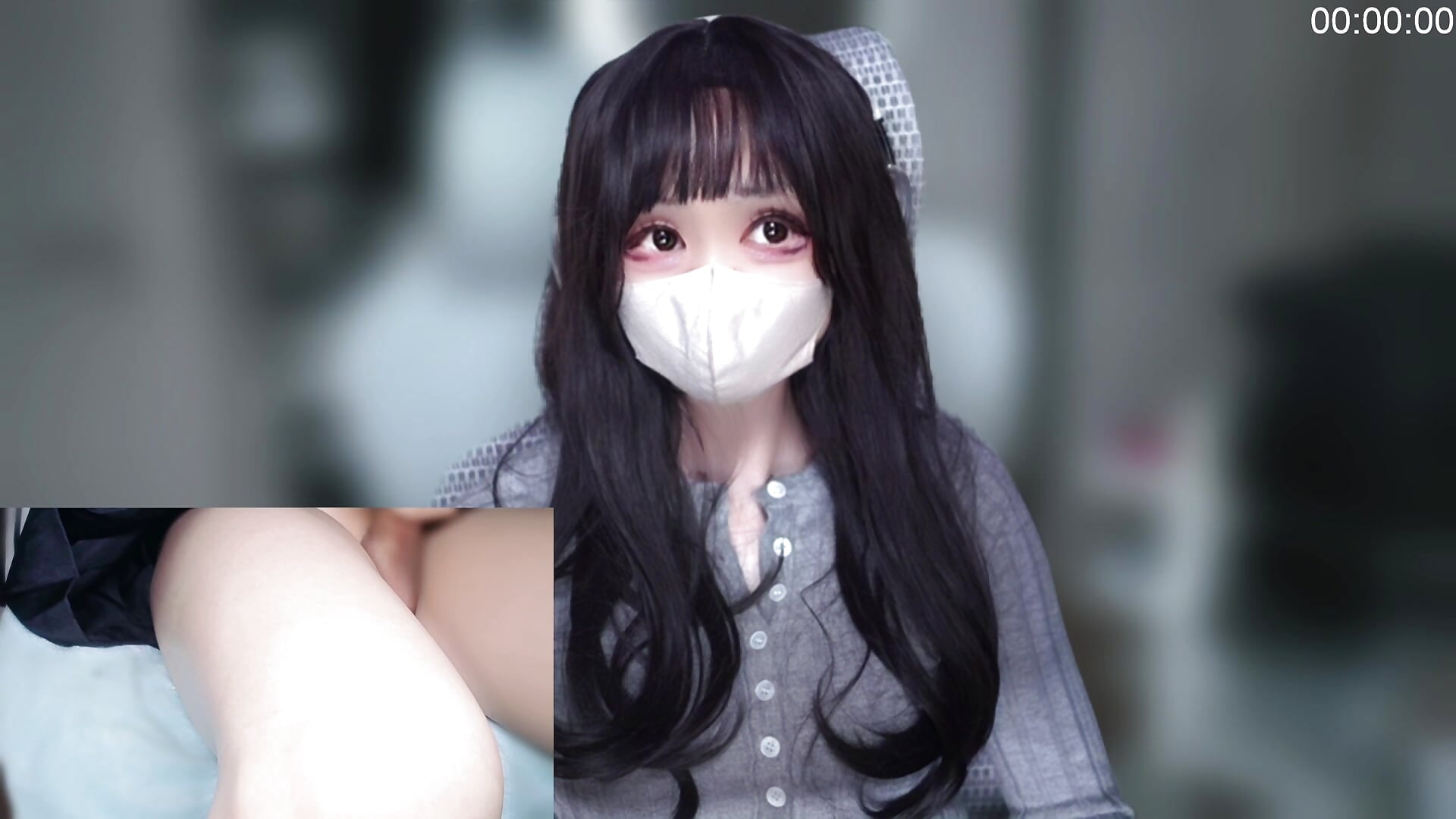 Gray Shirt Masked Cutie – Spread Legs & Wet Dick Focus