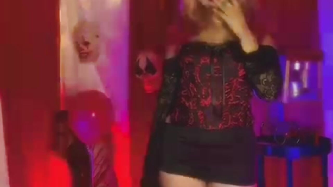 happy halloween - video by Emma_Thompsson cam model