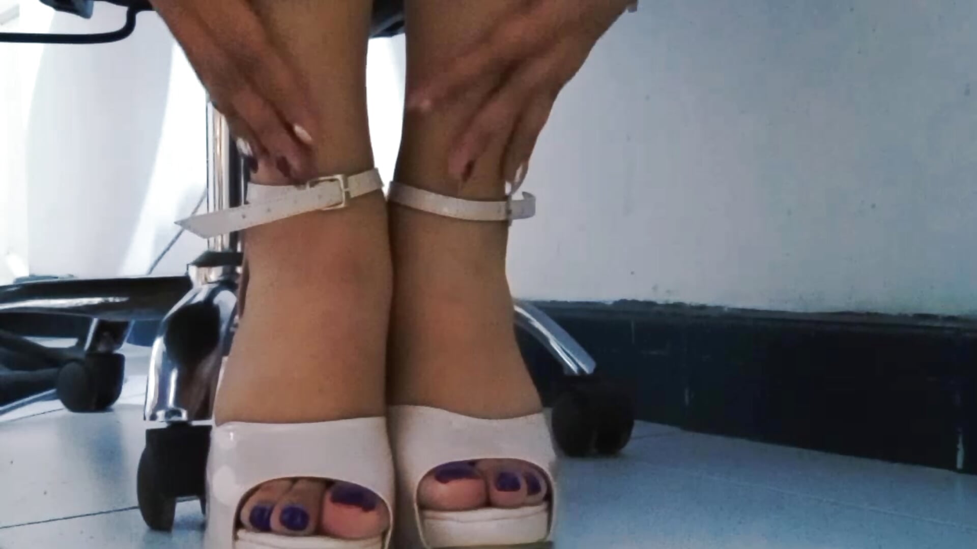 my heels show for you - video by ciacamx cam model