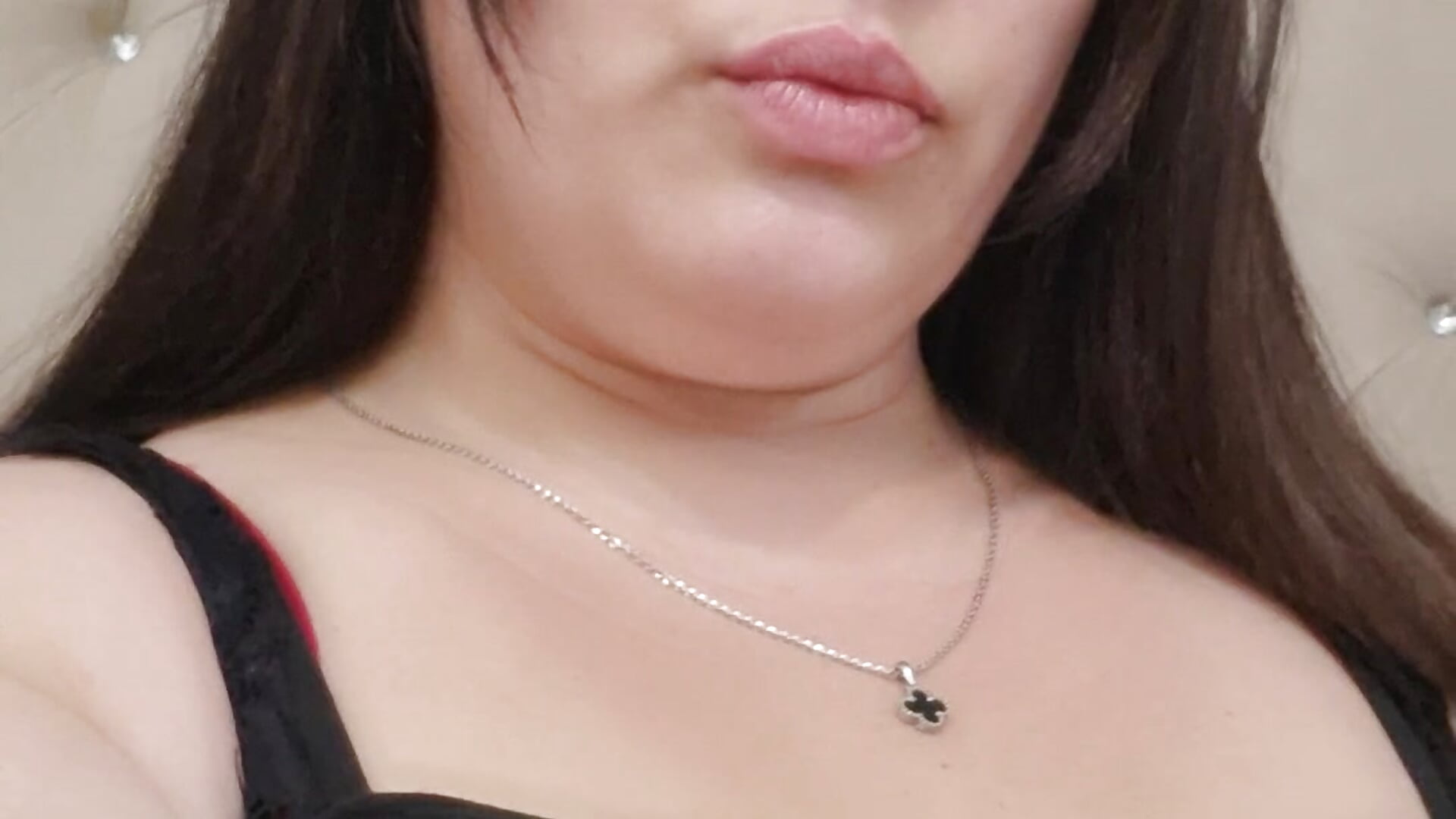 1000150873 - BubbleEmma主播的视频