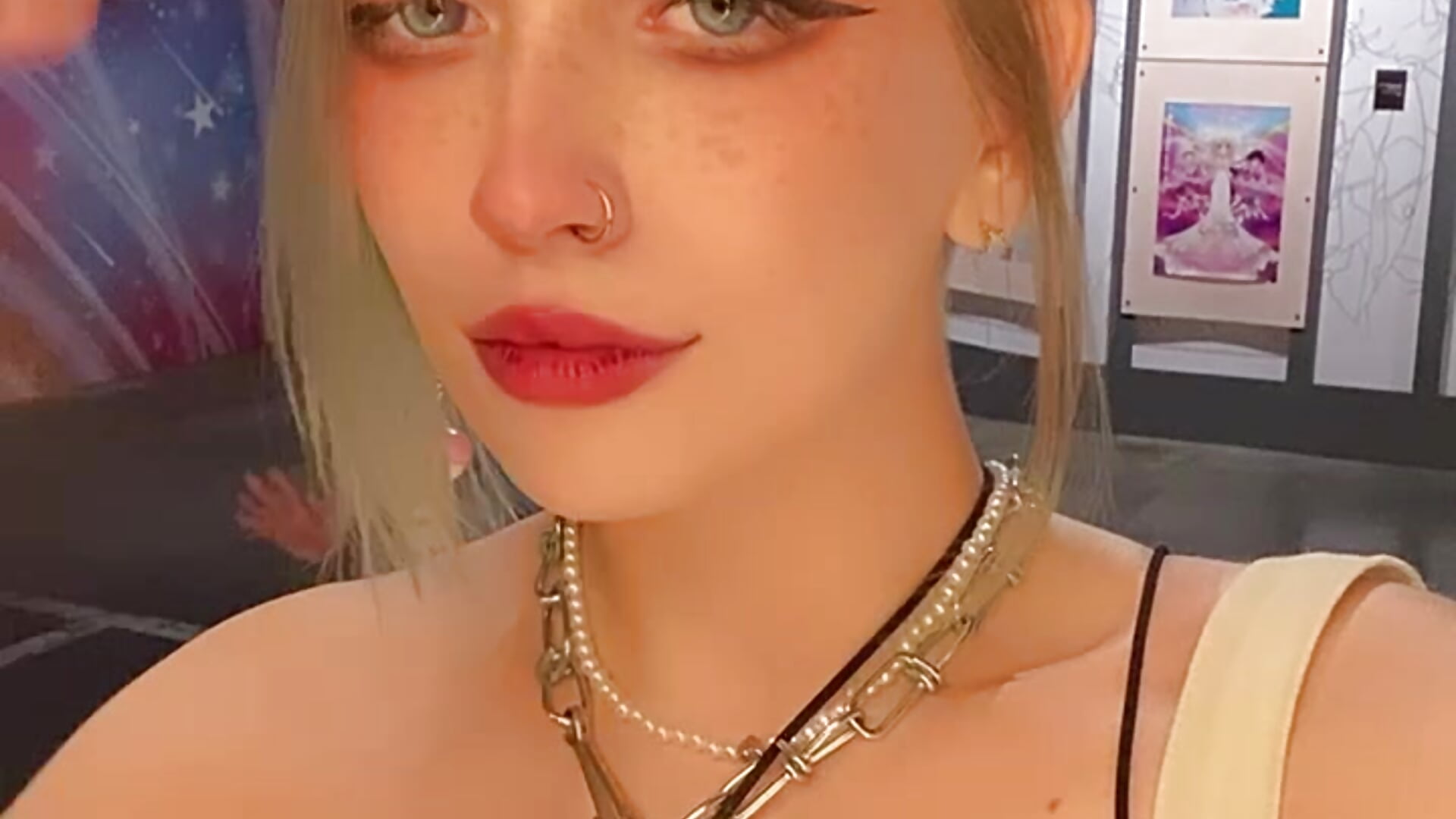 Funny moment - Dooubletroublee 캠 모델의 동영상