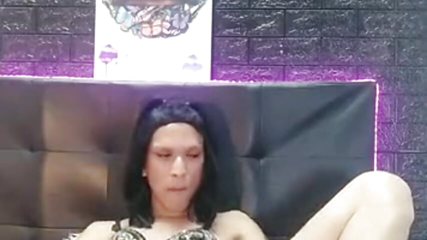 batch_process - video by Feme_Schiaparelli cam model