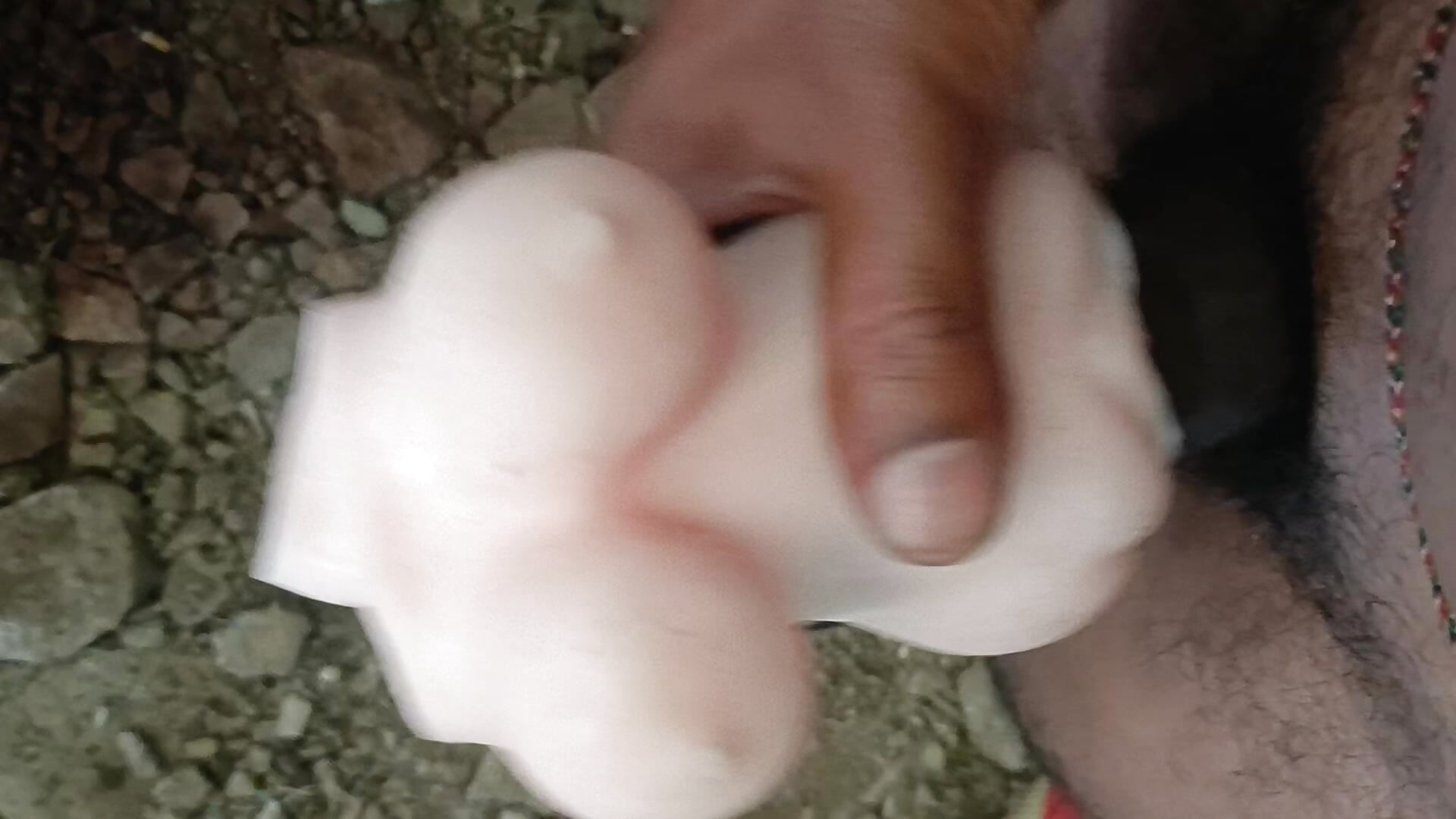 6 inch pocket pussy is very small for me my bib back cock size is more than 9 inch kartik bbc - Vídeo de Kartik_bbc_indian, modelo de vídeos