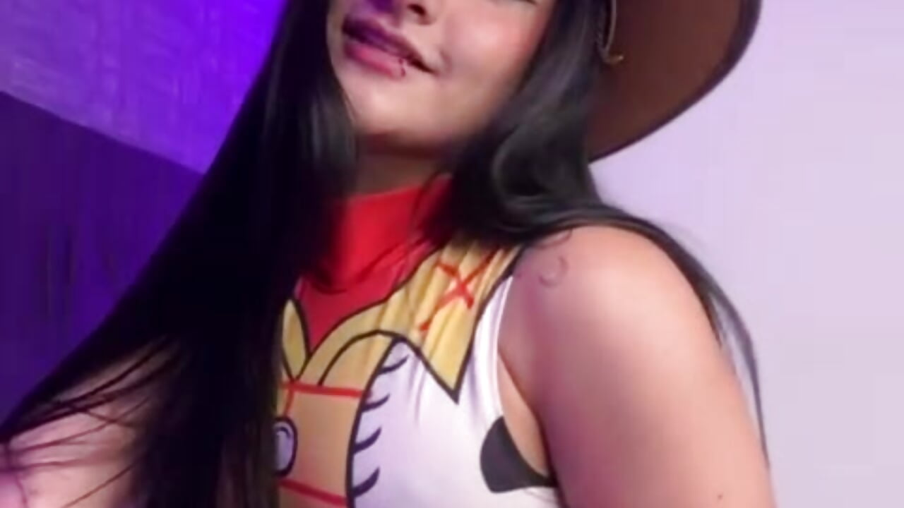 Sheriff Woody's Girl 🤠😋 - video by hanna_lee02 cam model