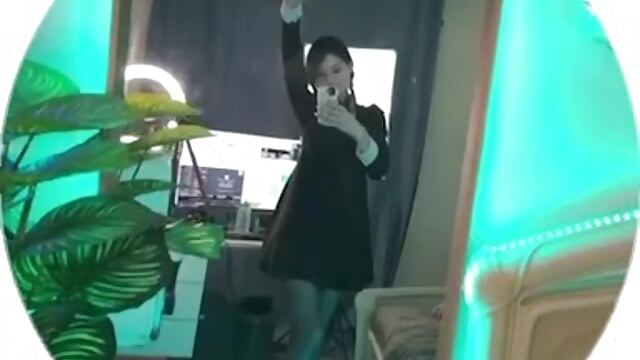 Wensday - LisaMooore 캠 모델의 동영상