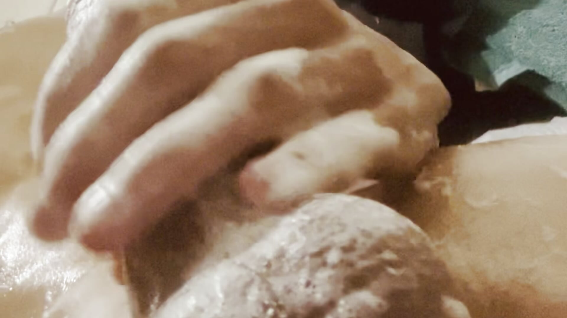 Shower Play - video by ThickyDick4u cam model