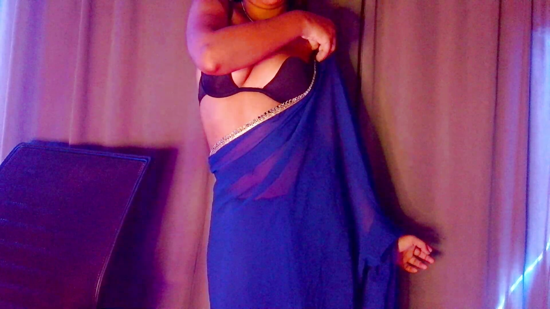 Seductive Hot Strip Nude Dance