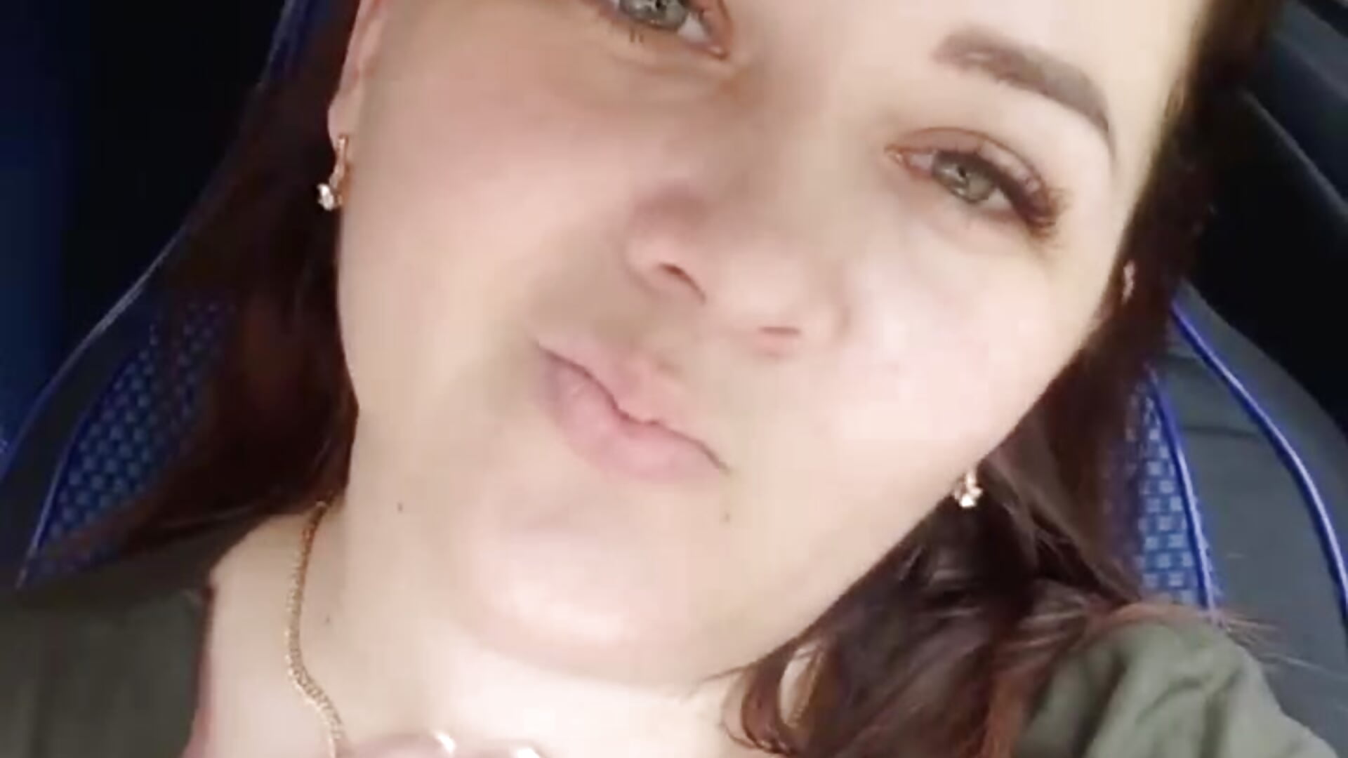 Playful mood. – video modela na kameri JuliaMorganss