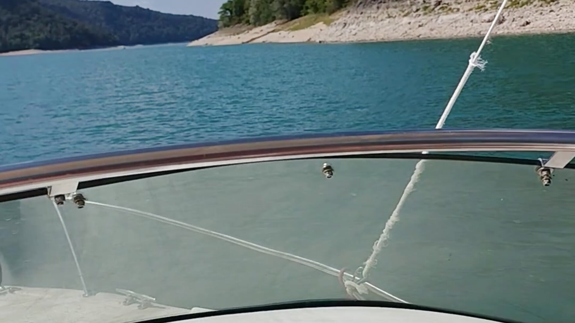 Balade en bateau ( pipe et seins )