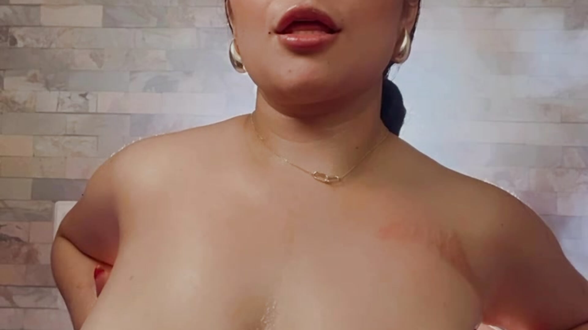 Special Show Valentine’s day - vídeo de la modelo de cam sukhakunis1