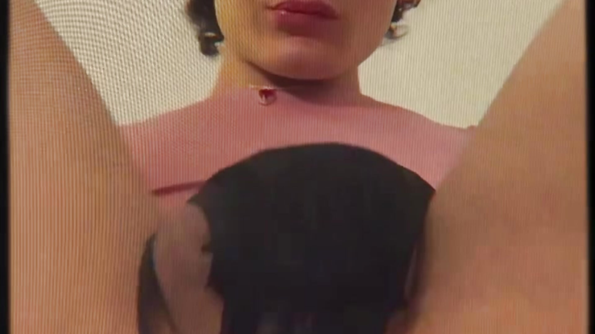 Play my pussy😇 - video av lucianromero cam-modell