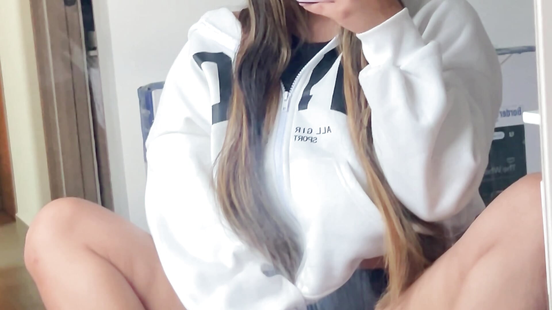 🫠 - วิดีโอโดย nickky__ โมเดลแคม