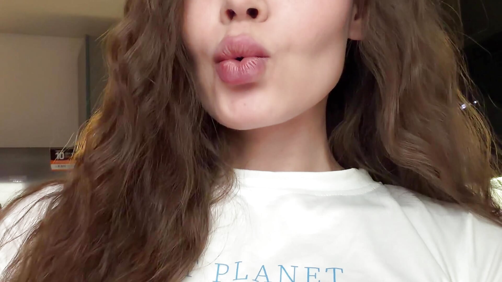 Muah - video by nicole111 cam model