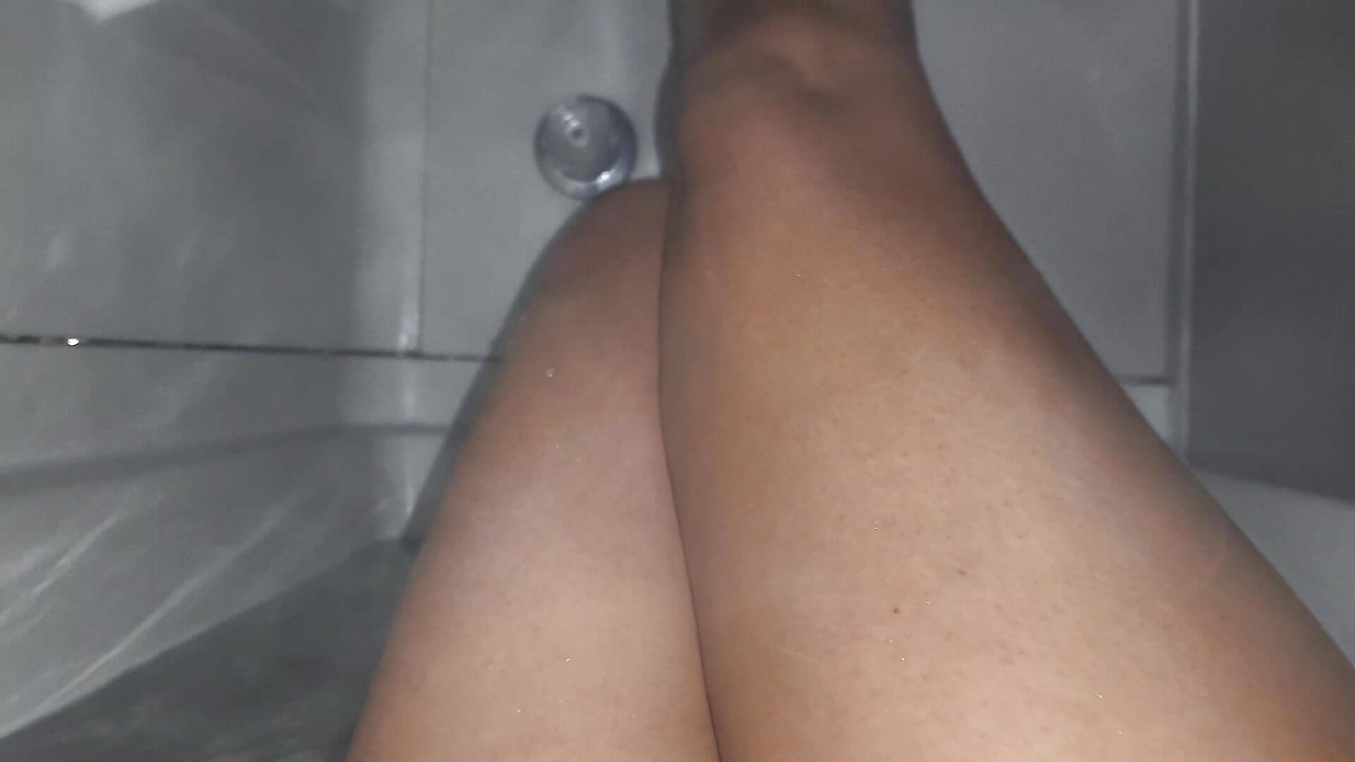 bath time!! – видео вебкам-модели cnc_cutiexx