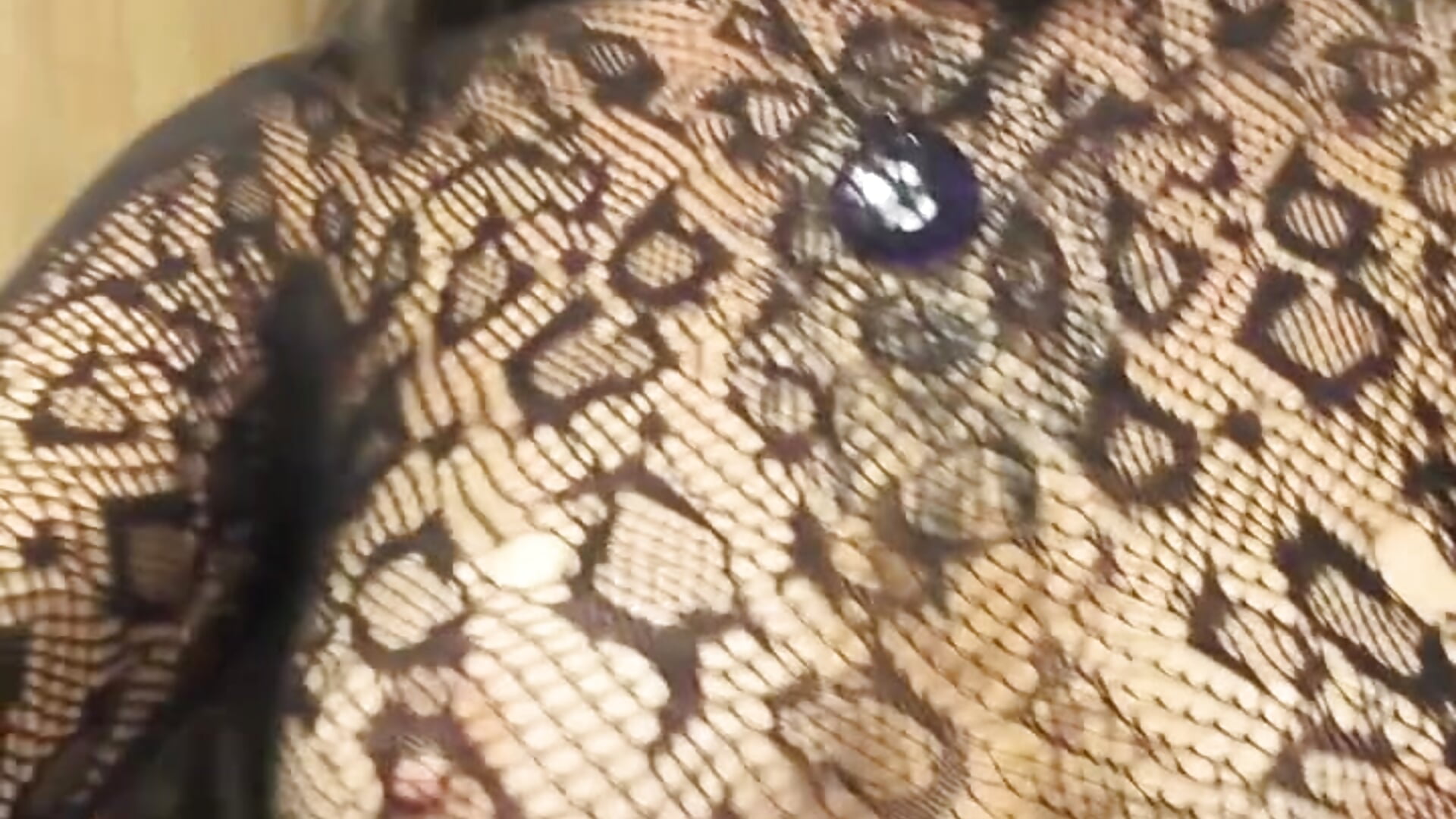 Would you like to see Mazi drinking her princess squirt? 👄💦 - відео від вебкаммоделі Mazikeen--