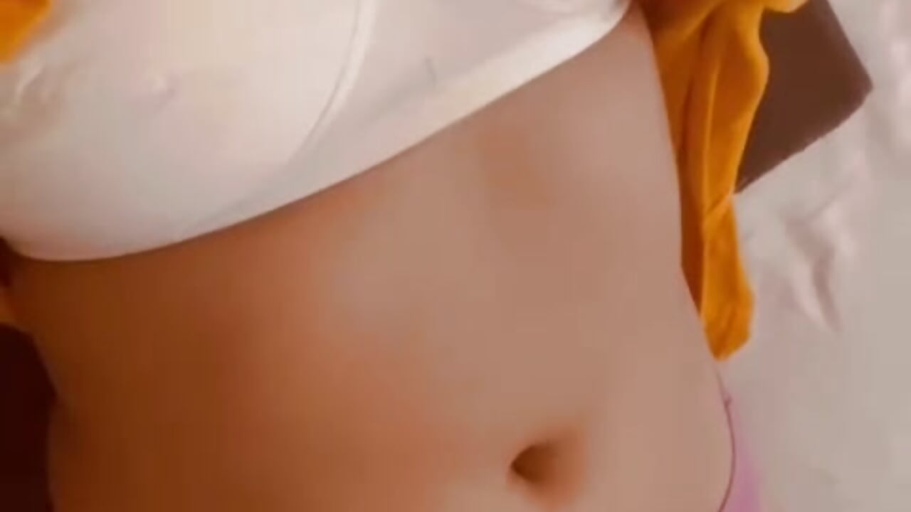 profile-intro-video-1695305864－カメラキャストのurvashihottの動画