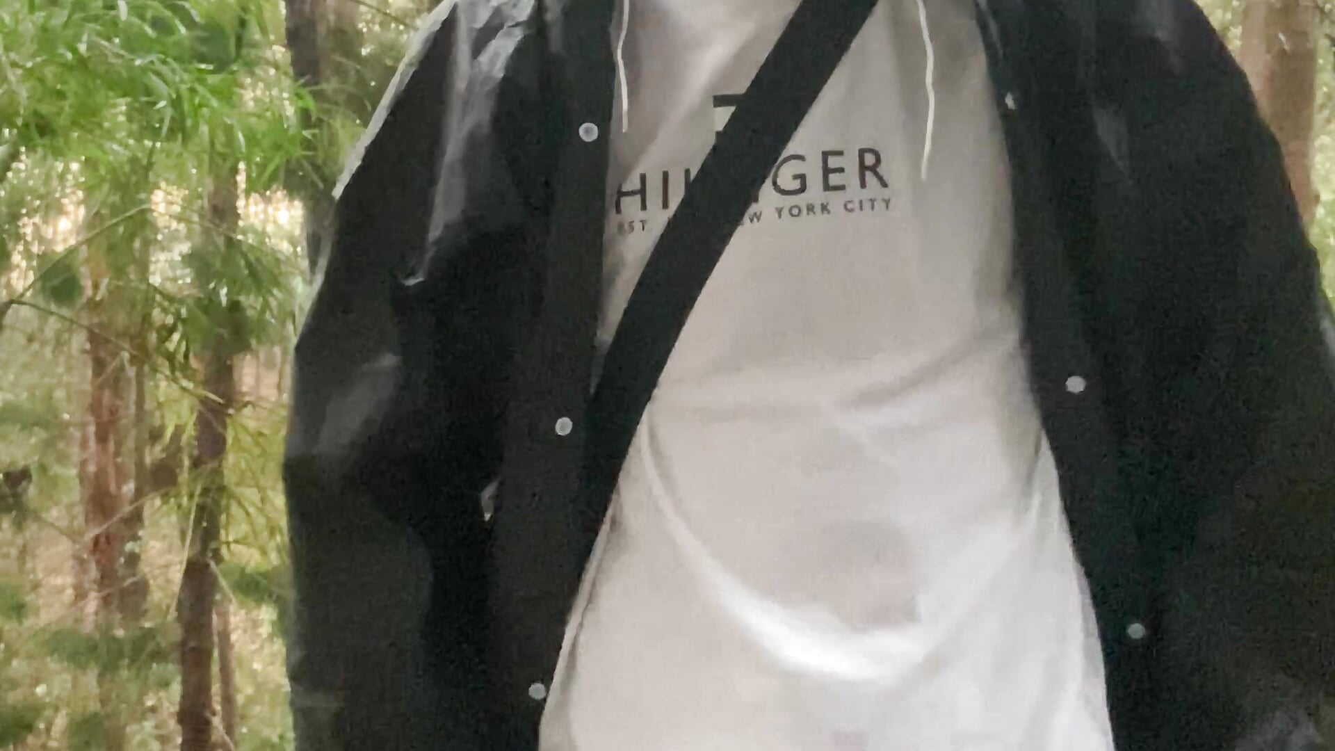 Raining in the park - video by hhhorniee cam model