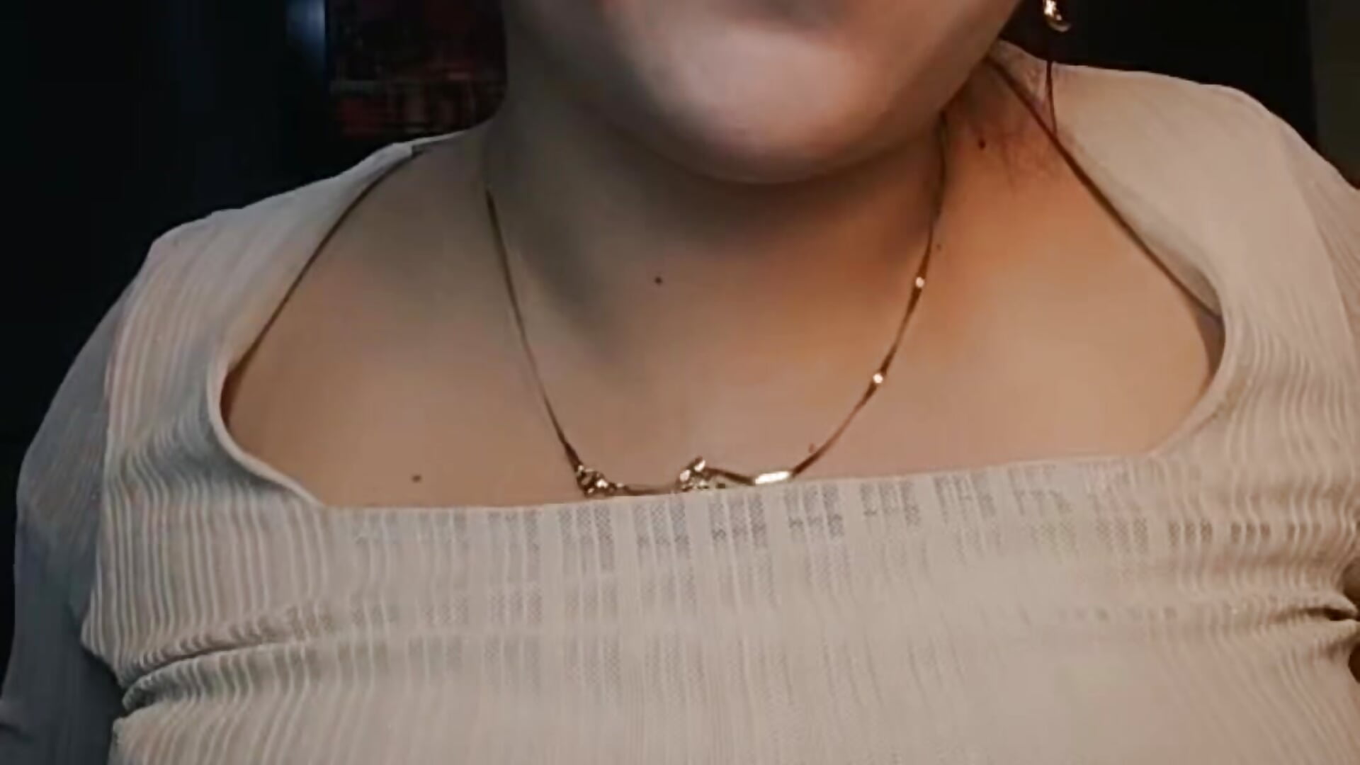 Bouncing my big tits ❤️😏 – video od webkamerové modelky Rousse_Collinss