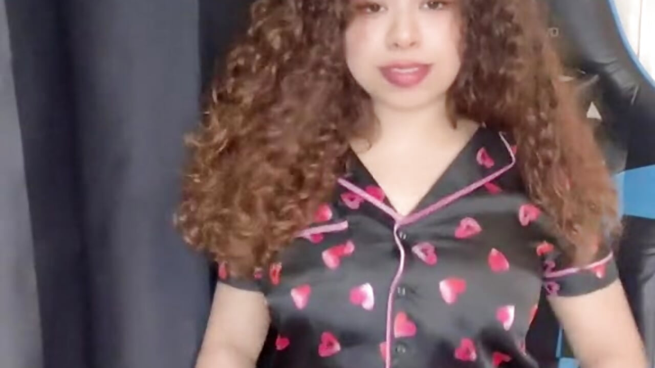 Dance - video by KellyXD cam model