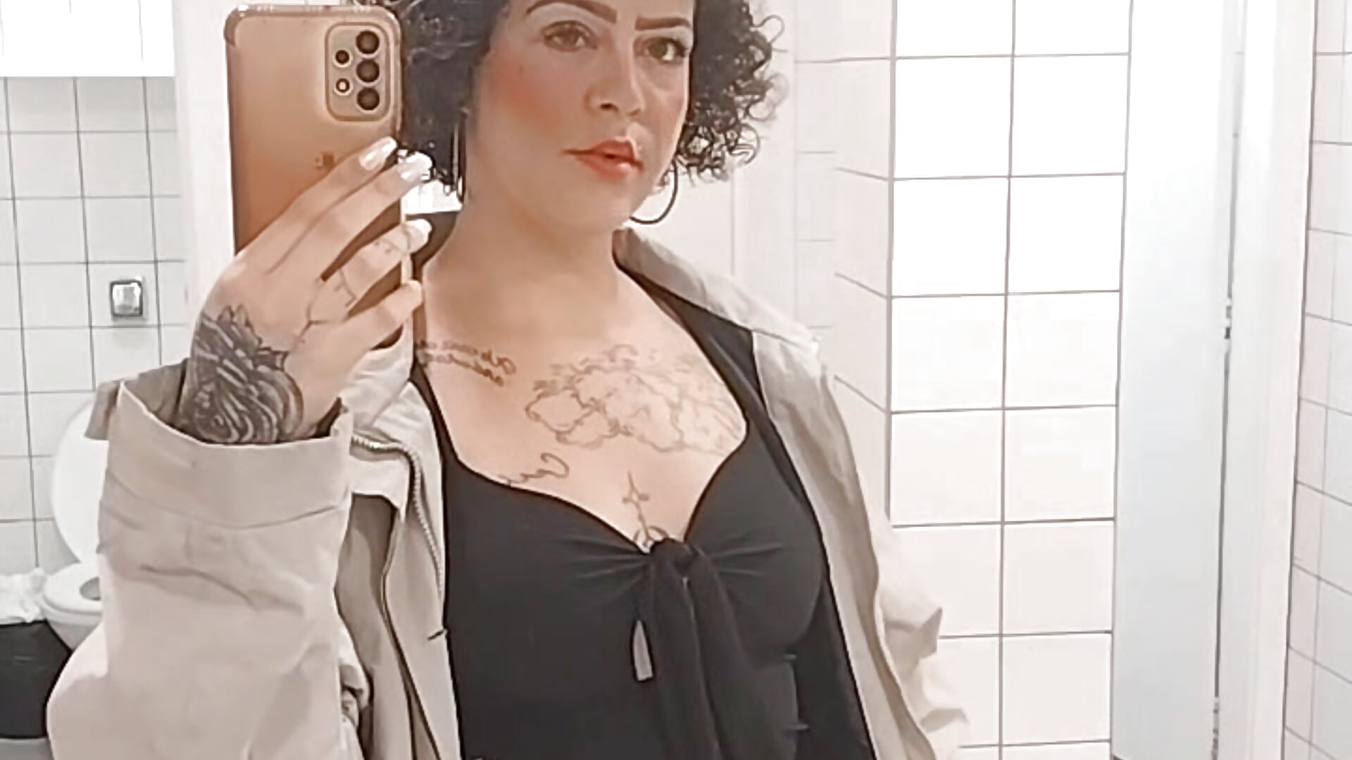 VID_20490528_064534_355 - video oleh kassyyofc8 kamera model